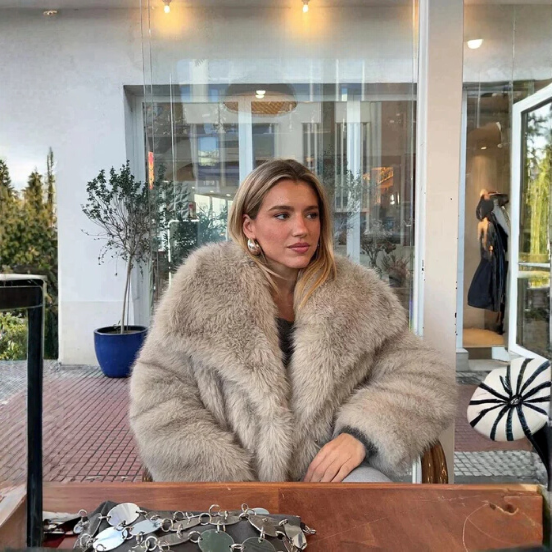 Women's coat | Elegant cut and versatile