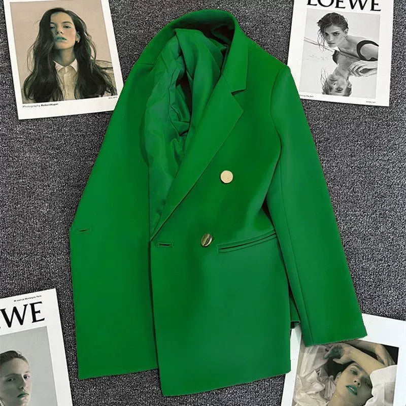 Doppelreihiger Blazer für Damen | Spitzrevers Design