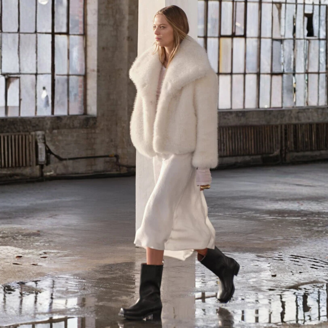 Women's coat | Elegant cut and versatile