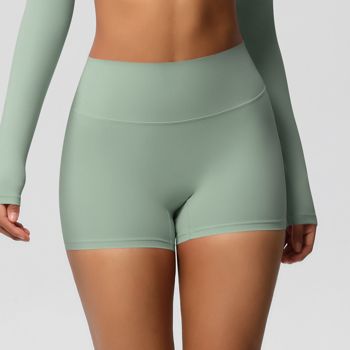Short shorts with soft stretch and a relaxed fit