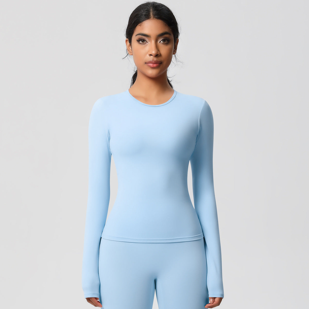 Comfortable long-sleeved shirt with soft fabric and relaxed cut
