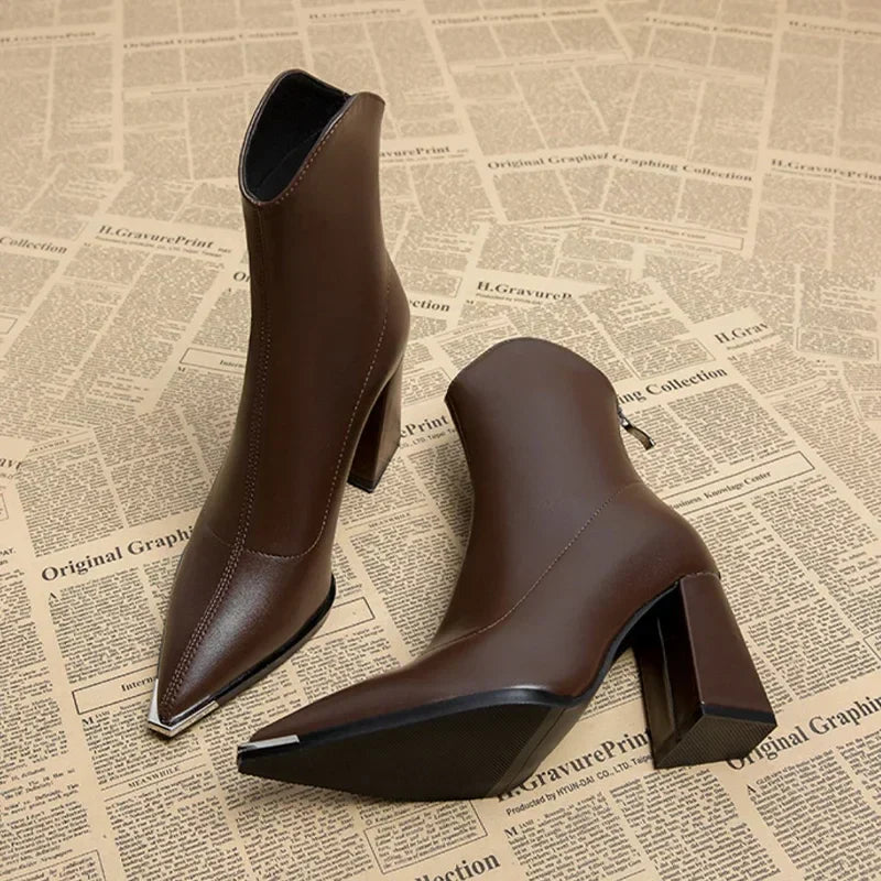 Pointed block heel boots for women | Structured shaft