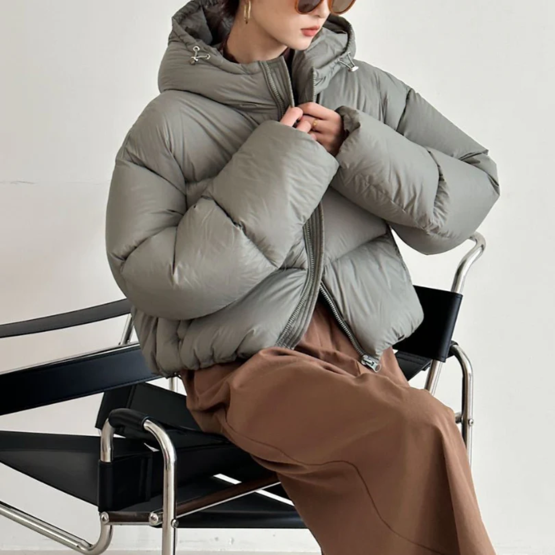 Stepp Pufferjacke Damen mit Kapuze | Isolierende Außenschicht