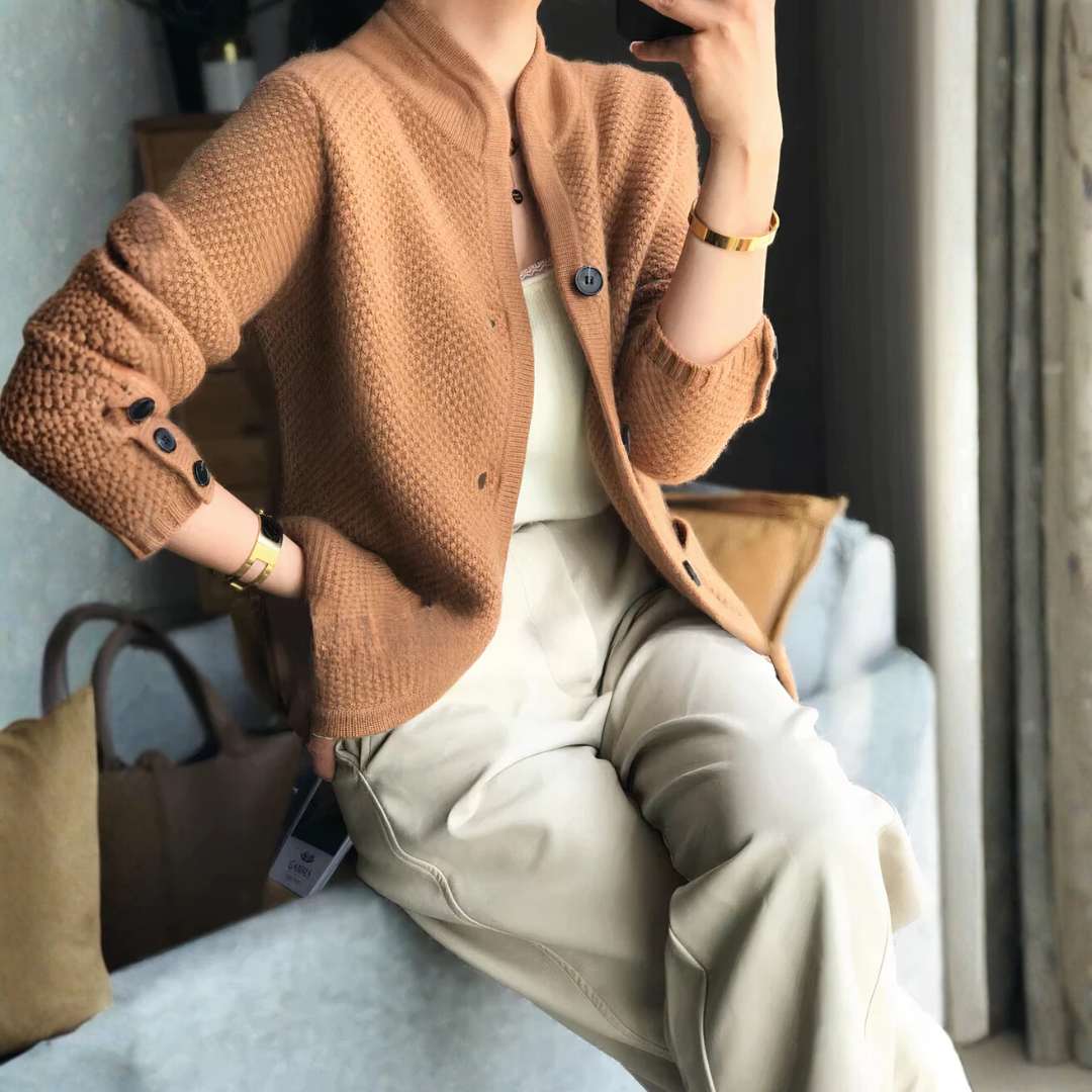 Strickjacke mit Knöpfen für Damen | Klassischer Verschluss vorne