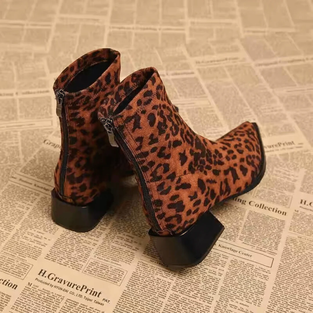 Suede ankle boots for women | Rubber outsole
